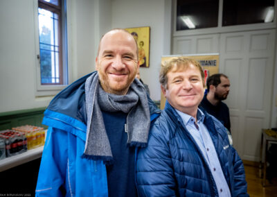 Fidèles souriants