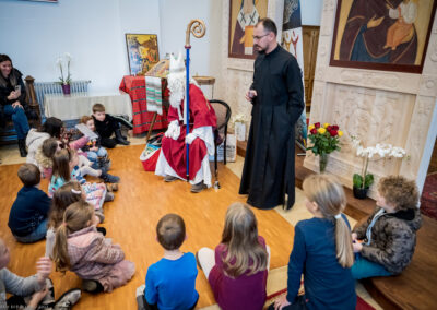 Père Marius, Saint-Nicolas et les enfants